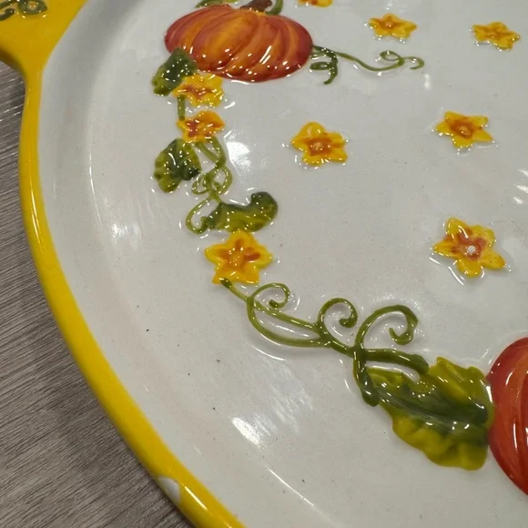 Temptations Tara Thanksgiving Fall Old World Pumpkin Patch Bundt Cake Pan Lid - Picture 6 of 10